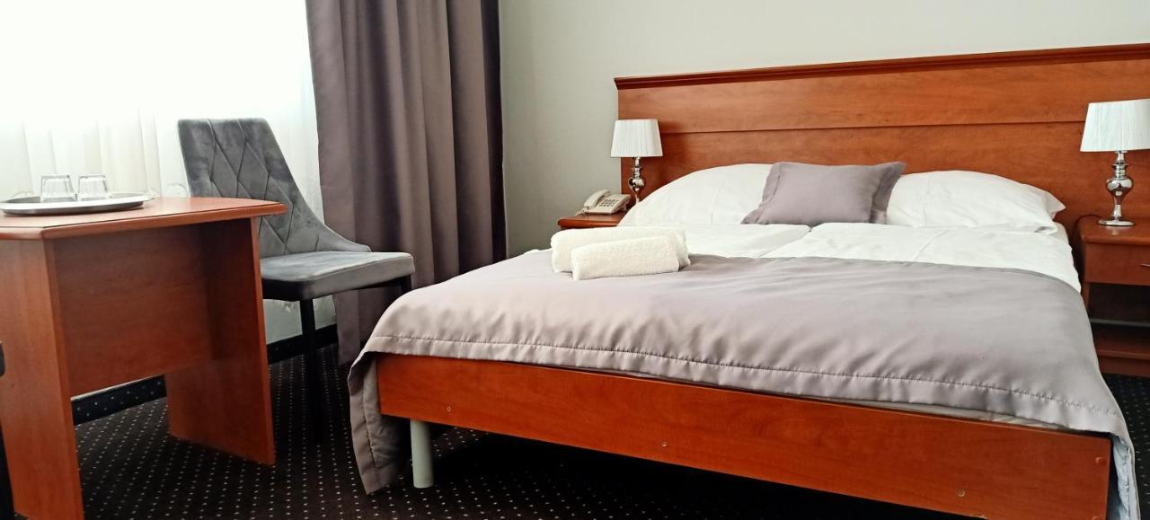 אוסטרוני מורסקי Hotel Wodnik Twoj Hotel Z Widokiem Na Morze מראה חיצוני תמונה