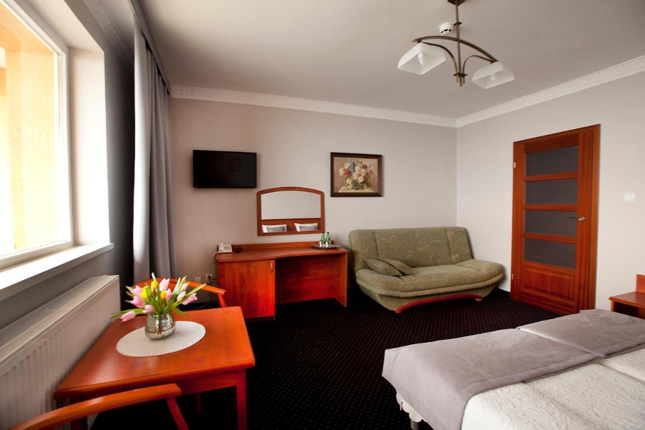 אוסטרוני מורסקי Hotel Wodnik Twoj Hotel Z Widokiem Na Morze מראה חיצוני תמונה