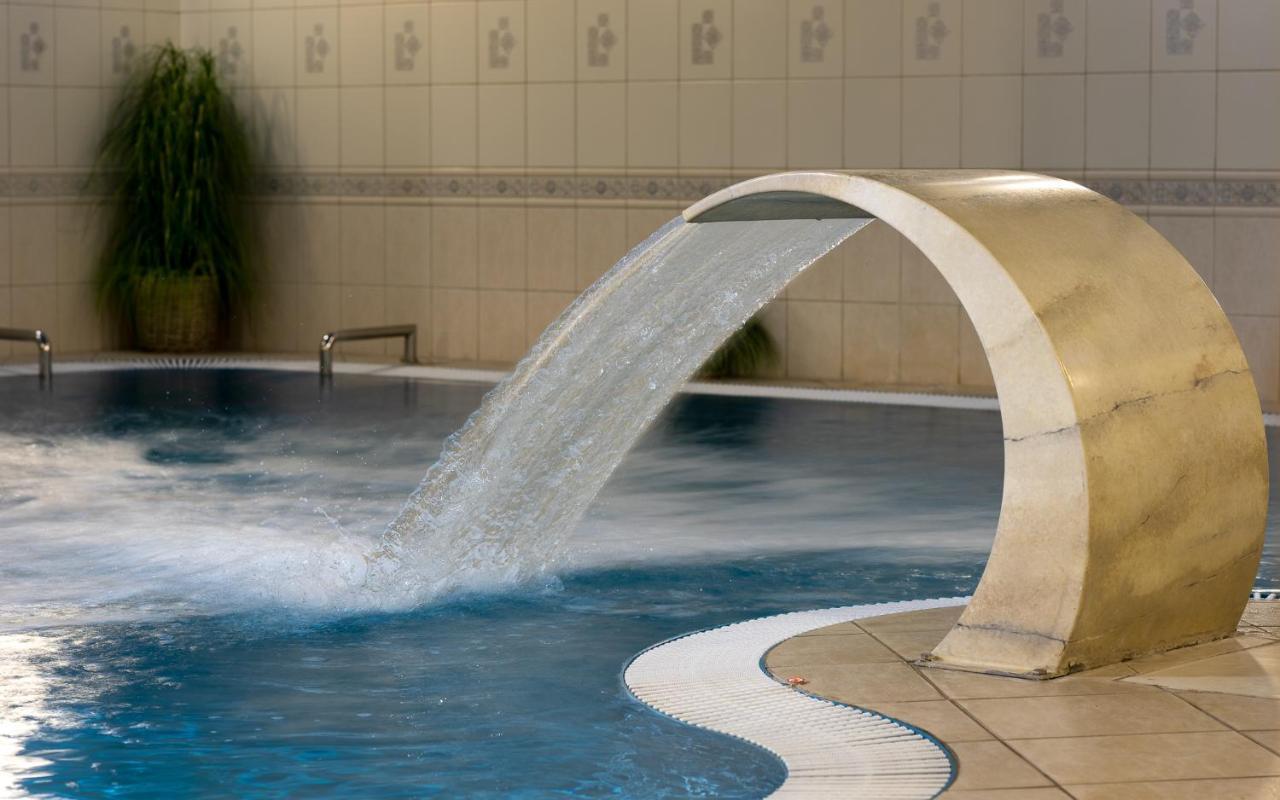 אוסטרוני מורסקי Hotel Wodnik Twoj Hotel Z Widokiem Na Morze מראה חיצוני תמונה