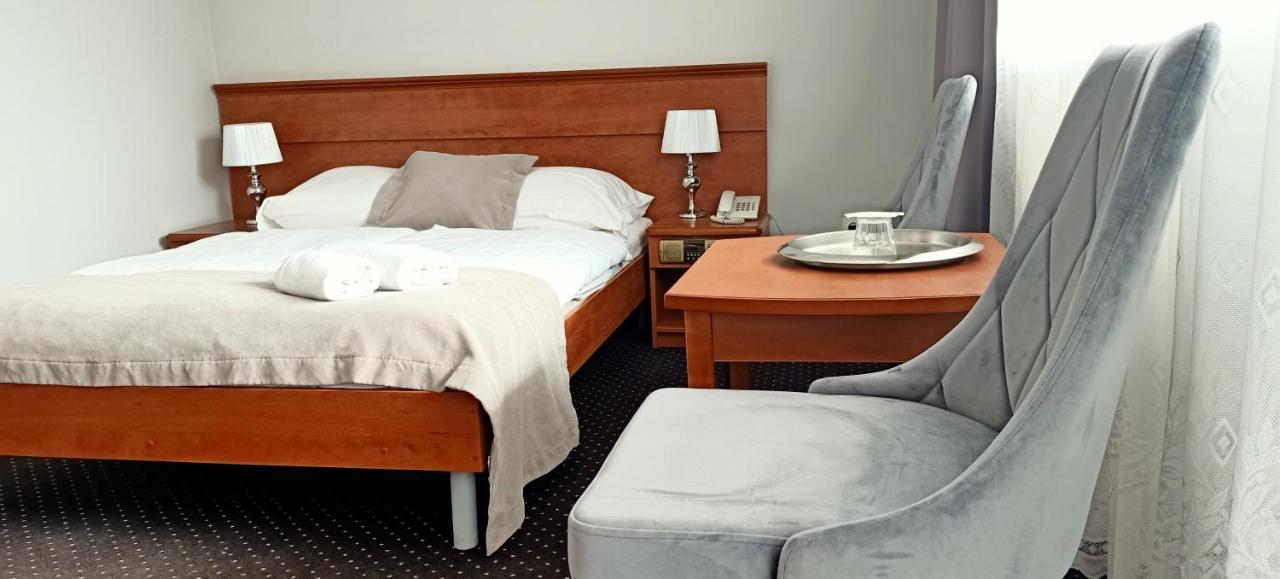 אוסטרוני מורסקי Hotel Wodnik Twoj Hotel Z Widokiem Na Morze מראה חיצוני תמונה