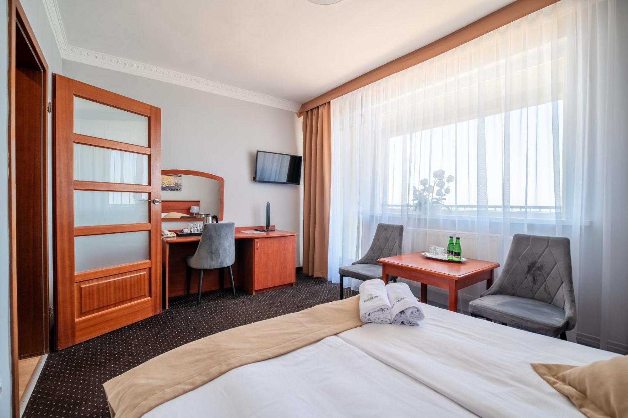 אוסטרוני מורסקי Hotel Wodnik Twoj Hotel Z Widokiem Na Morze מראה חיצוני תמונה