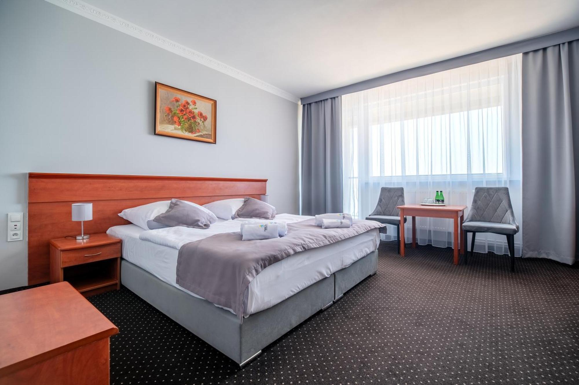 אוסטרוני מורסקי Hotel Wodnik Twoj Hotel Z Widokiem Na Morze מראה חיצוני תמונה